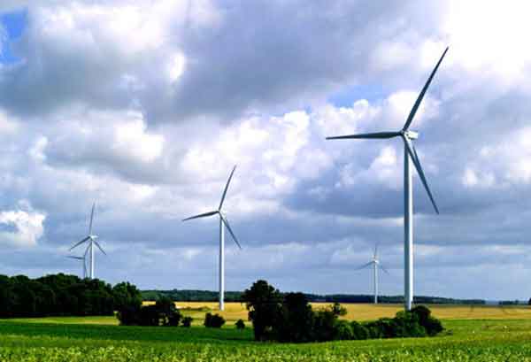 تغییر آب و هوا با مزارع بادی و خورشیدی