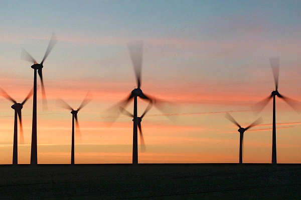 تجدیدپذیر ها هنوز قدرت رقابت با سوختهای فسیلی را ندارند