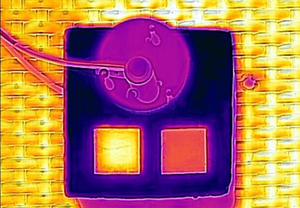 محققان نوعی رنگ دولایه ابداع کرده اند که ساختمان، خودرو و مراکز اطلاعات را بدون آسیب به محیط زیست خنک می کند.  به گزارش پایگاه خبری تاسیسات نیوز، نوع جدیدی رنگ