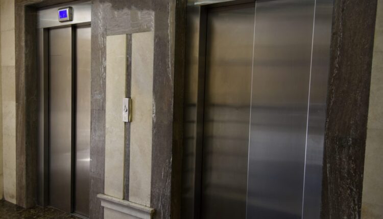 حفاظت تاسیسات برقی در آسانسورها و پله برقی ها”