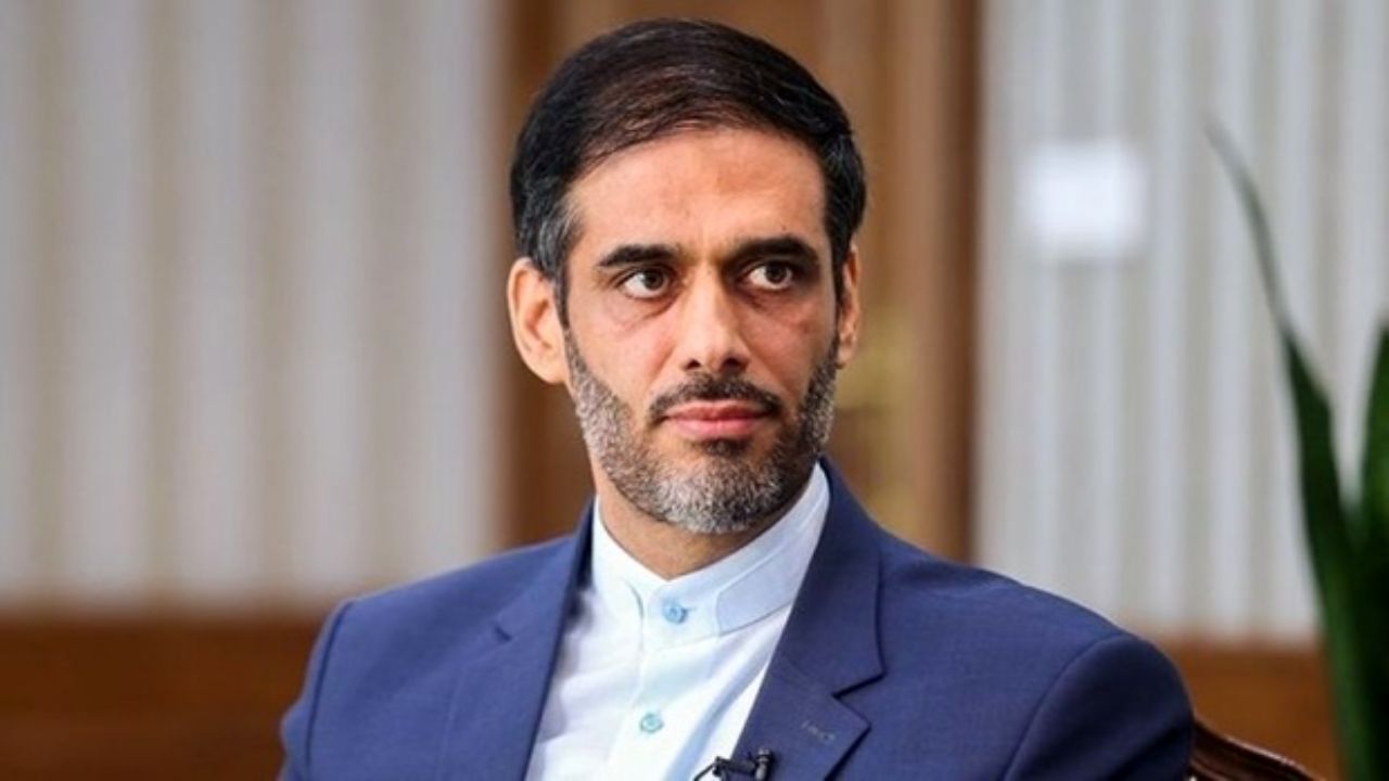 سردار محمد:هجوم خارجی ها برای خرید بنزین ایران