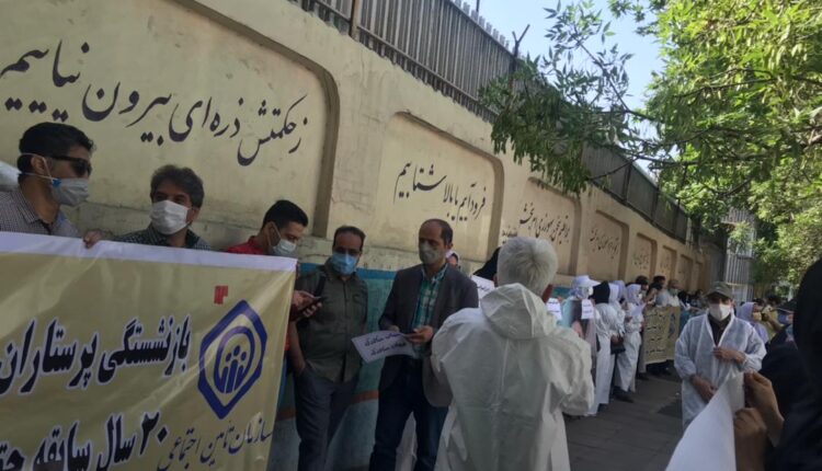 پرستاران خواستار بررسی مطالبات به حق خود شدند