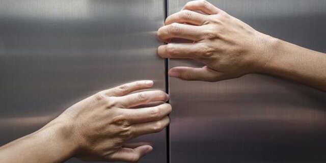 اگر در آسانسور گیر کردید چه باید کرد؟