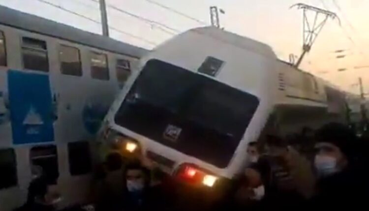 حادثه در مترو صادقیه