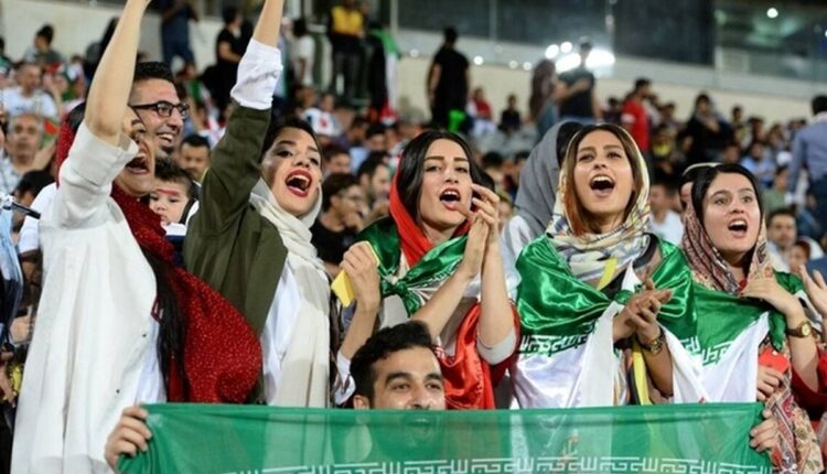 حضور زنان در ورزشگاه مجاز اعلام شد