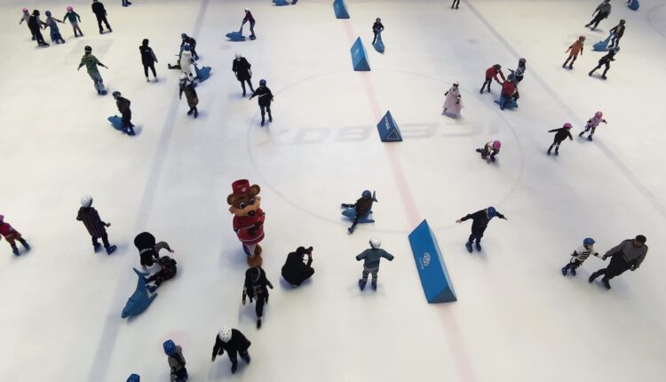 همایش تفریحی فرزندان اعضا در پیست یخ ایرانمال