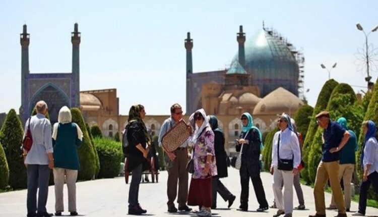 رونق گردشگری در گرو معافیت های مالیاتی