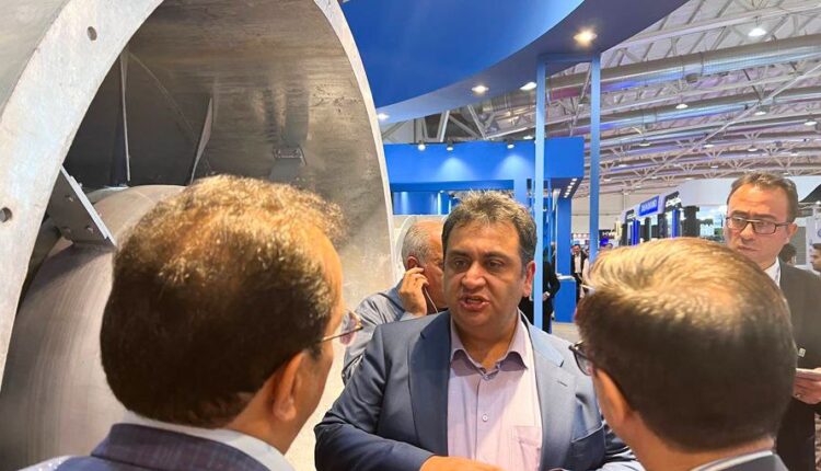 نماینده شهرک صنعتی: وزارت نیرو را تعطیل کنید اعتباراتش را تقسیم کنید