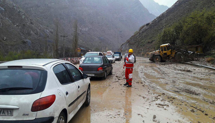 تیم‌های هلال احمر به حالت آماده باش درآمدند