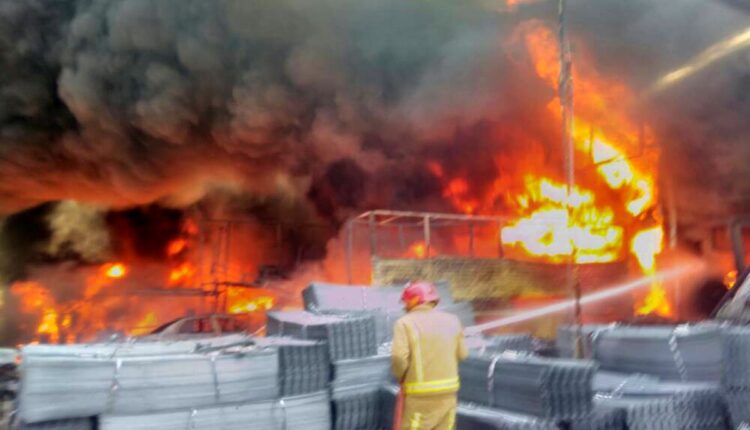 ایمنی ساختمان ها در کما/ تکرار فاجعه اینبار در شادآباد