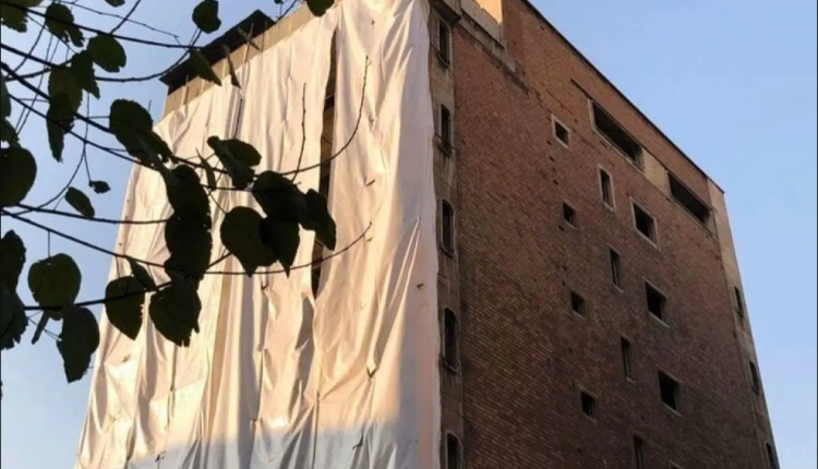 تخریب هتلهای ناامن کلید خورد