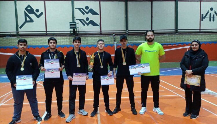 قهرمانی بدمینتون باز پردیسی