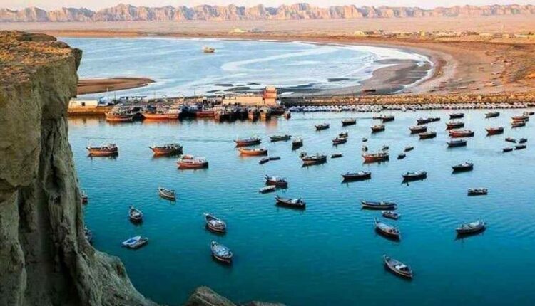 بازار سیاه دلالان در مکران